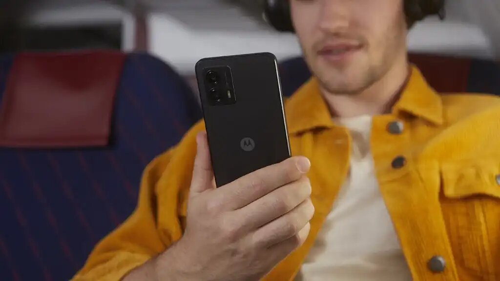 Conoce las características del nuevo Moto g54 5G, el mejor teléfono de gama  media de Motorola