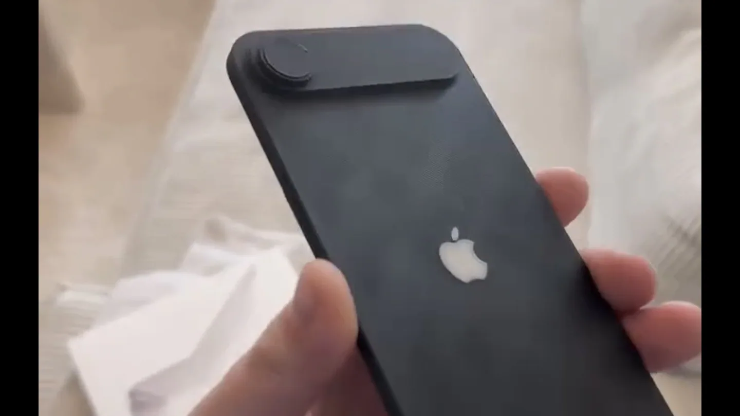 Se vuelve a filtrar el diseño del esperado iPhone 17 Air, el más delgado jamás creado por Apple